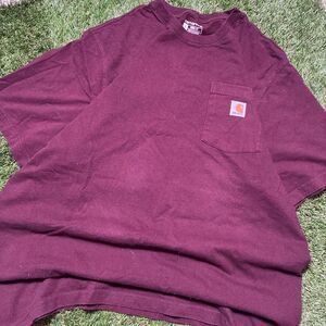 Carhartt Men's Burgundy and Red T-shirt